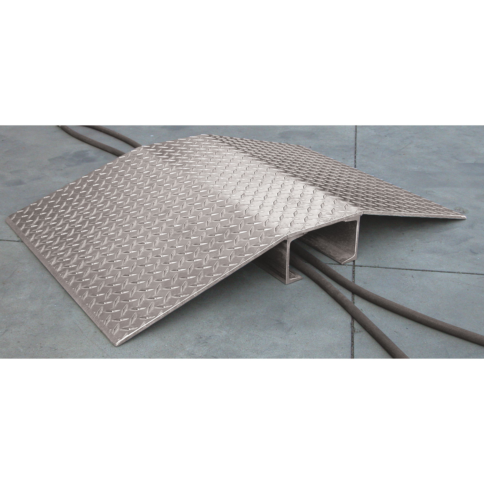 Vestil Fabricated Aluminum Hose and Cable Crossover - 40in. x 24in., Tread Plate, Model# FHCR-24-40-8